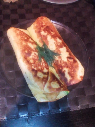 Чикен ролл с капустой и огурцами