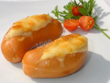 Сардельки с сыром