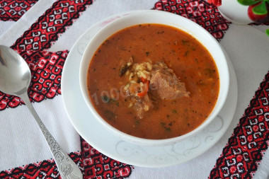 Харчо из говядины с болгарским перцем и грецкими орехами