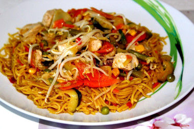 Курица с овощами по китайски