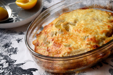 Куриное филе с персиками и сыром