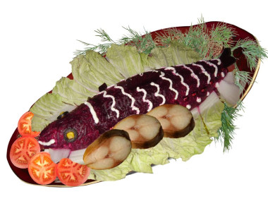 Копченая скумбрия под шубой рулетом
