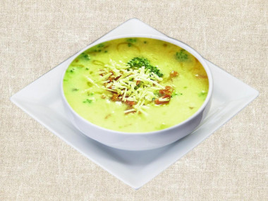 Пюре из брокколи с картофелем и сыром