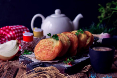 Ленивые беляши с луком
