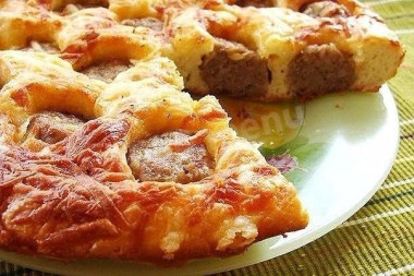 Пирог с фрикадельками в духовке