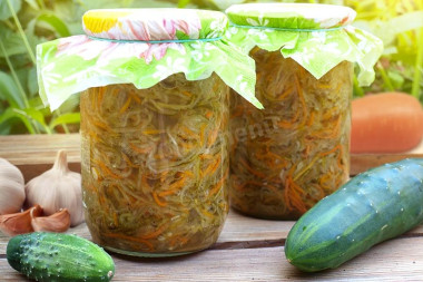 Салат из огурцов и моркови пальчики оближешь на зиму