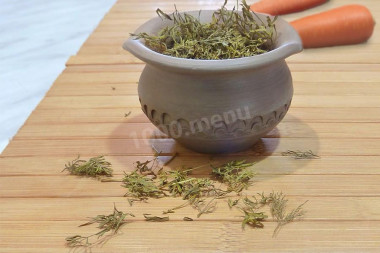 Сушеная морковная ботва
