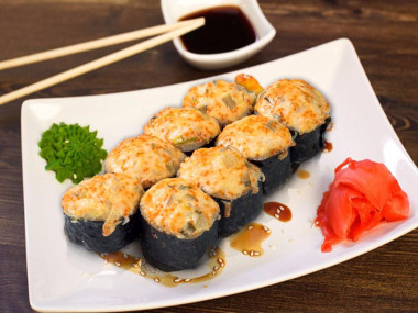 Запеченные роллы с крабовым мясом