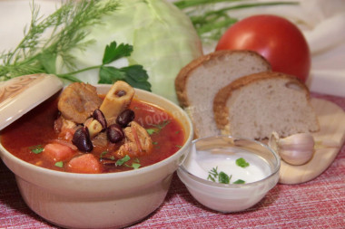 Борщ с фасолью и курицей