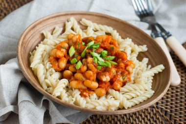 Макароны с фасолью