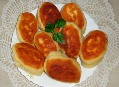 Пирожки из теста на сухих дрожжах и картофельном отваре