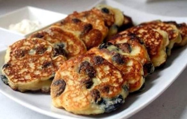 Сырники с изюмом на завтрак