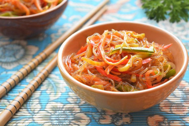 Лапша с овощами по китайски