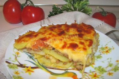Картофельная лазанья с фаршем и картошкой в духовке