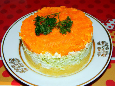 Салат с твёрдым сыром