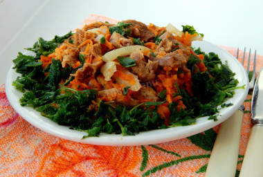 Мясо по гусарски на сковороде
