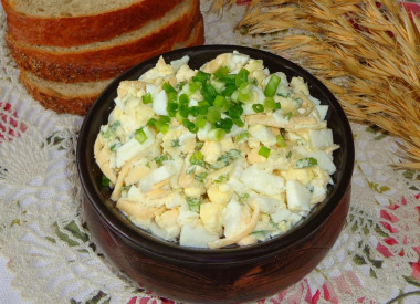 Сырный салат яйца масло чеснок лук сыр