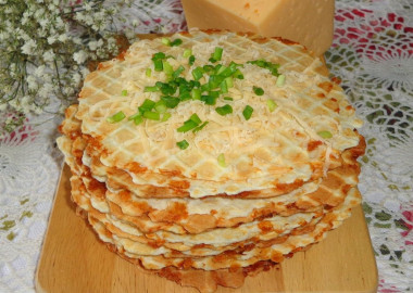 Вафли с твердым сыром на сливочном масле и молоке