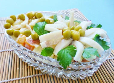 Оливье с кальмарами салат