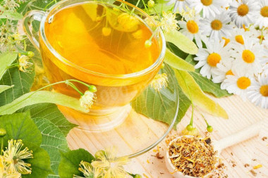 Цветки ромашки и липы