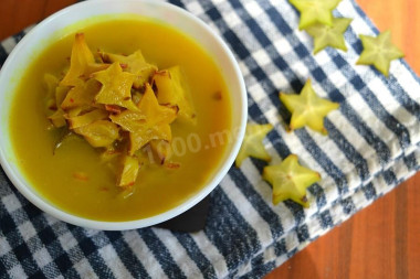 Звездное карри из карамболы
