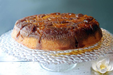 Пирог с карамболой