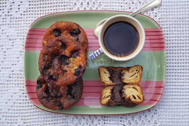 Маффины с шоколадом и аронией