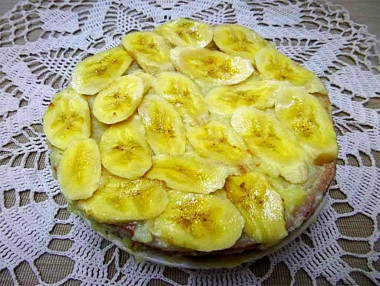 Торт с начинкой из бананов
