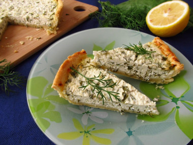 Песочный пирог с творогом и зеленью