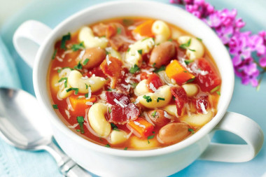 Суп с рожками и картошкой