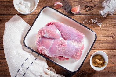 Как правильно приготовить филе бедра индейки в духовке: пошаговый рецепт