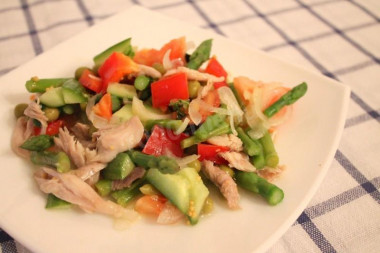 Рецепт - Салат из спаржи и курицы - Шаг 9 -  Готово!