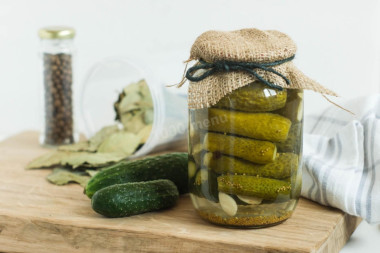 Маринованные огурцы с горчицей на зиму