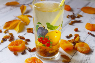 Компот из кураги и изюма