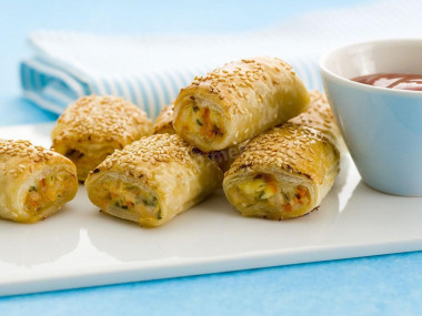 Слойки с сыром и курицей
