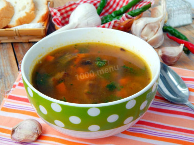 Суп гуляш с говядиной и овощами