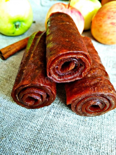 Яблочная пастила с медом и корицей