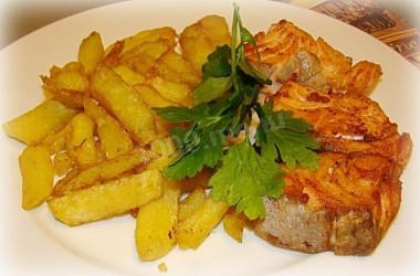 Семга жареная с картофелем