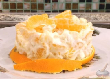 Мандариновый салат с сыром