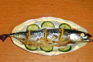 Запеченная фаршированная скумбрия в духовке