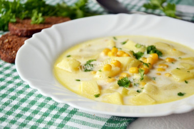 Сливочный суп с картофелем и кукурузой