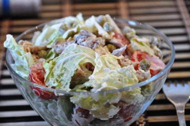 Салат курица зеленый горошек