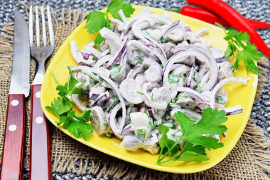 Салат сердечки с луком
