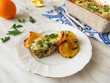 Куриное филе с апельсинами и сыром