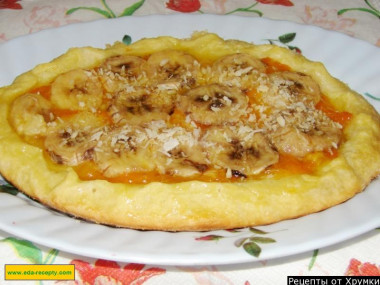 Ванильный банановый торт с джемом