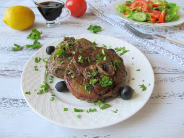Стейки из индейки с косточкой в духовке