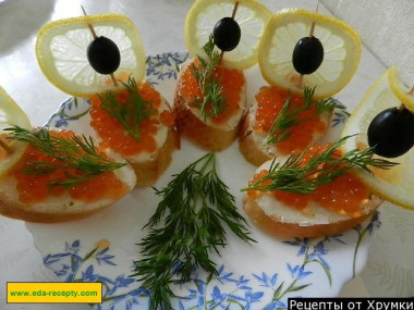 Бутерброды с красной икрой Кораблики