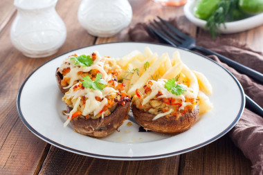 Грибы фаршированные в духовке с фаршем и сыром