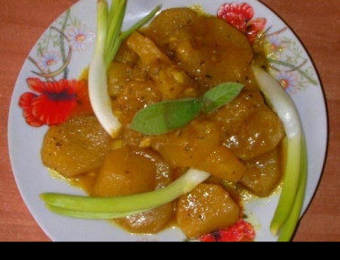Гарнир из картофеля с луком и чесноком