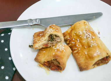 Слойки с фаршем